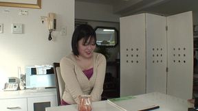 japanese bbw rica never gets up off her back when getting fucked