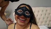 Beso blanco cornudo