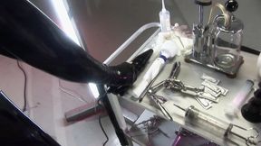 Blonde slut gets fucked and pissed in a threesome