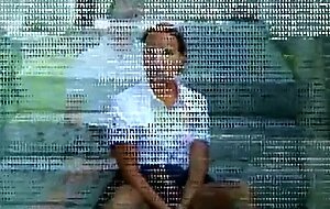 Deutscher Amateur masturbiert im Freien zum Orgasmus