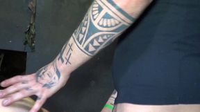 2125 un beau mec viril barbu baise par son pote tatouevoici isac un beau mec ...