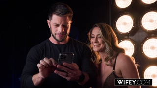 WIFEY Gorgeous Hotwife MILF Summer Starz Takes A Huge BBC While Hubby Watches