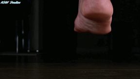 GIANT Latina Goddess unaware walkbys and crush!! - MP4