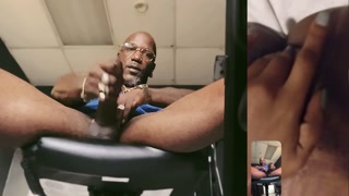 22 year old fat pussy FACETIME with 40 year old! IG:HeyCesarBella