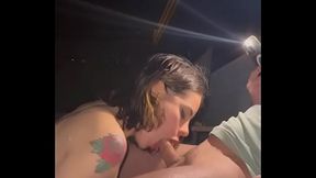 Lulita star comiendo polla en una terraza