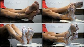 The soles of Solesmad filled with liquid cream