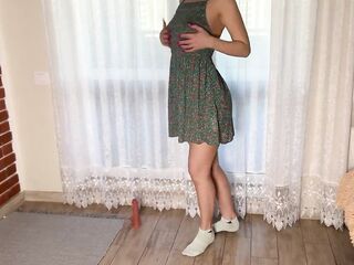 SOLO. A hawt hotty with Afro hair in a cute sundress will make your climax unforgettable, just look