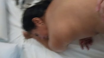 perra esposa cumming con polla cabeza