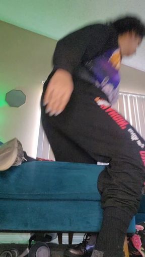 My big ol soles chillaxn