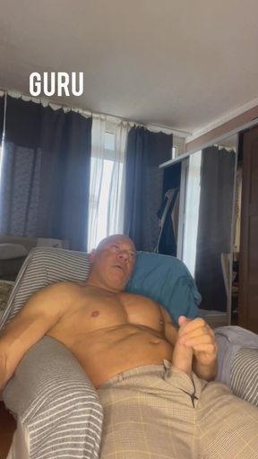Mr Guru Wank Solo at Home. Bodybuilder Handjob