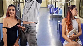 Pervertido goza nos peitos da passageira de &ocirc_nibus em p&uacute_blico!