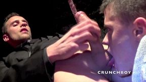 minets baisent en backroom apres le travail