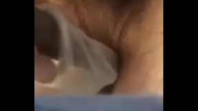 Metiendose un palo en El trasero gay