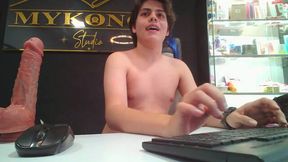 Leonel Stark Private Show