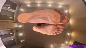 Giantess Soles Press - 4K MP4