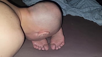 He licked the soles of his stepmother and cum on them