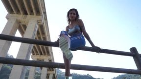 Mistress Diva del Tubo shows her shoes