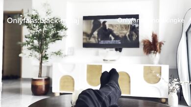 I MET A HORNY STRANGER IN THE ELEVATOR AND LATER FUCKED HER