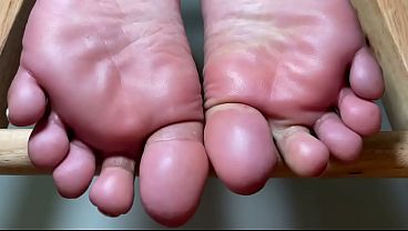 Ebony Giantess Stool Foot JOI