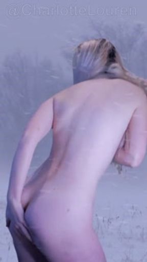 ENF CUTE GIRL GETS HER CLOTHES BLOWN OFF