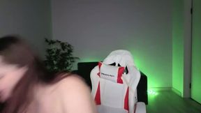 Julia Milky Private Show