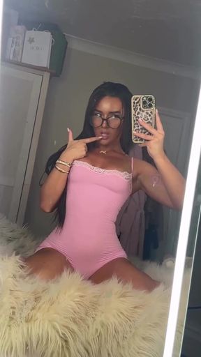 Brunette onlyfan petite shows off her tiny body