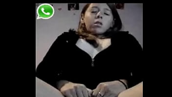 WHO IS SHE? COMO SE LLAMA?