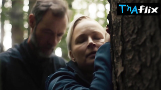 Vicki Berlin Stunning Episode in Things To Worry About