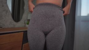 Cameltoe Fetish in Yoga Pants Part 1