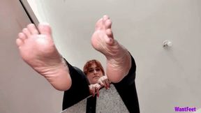 Under Wrinkled Soles HD