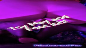 Sex Toy Play with a Nylon Foot Job, Cumming on Her Feet!