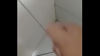 Dotado batendo uma punheta