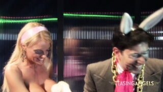 Podniecona, cycata, gotycka MILF, piracka dziwka, cosplayerka, ruchana w Halloween