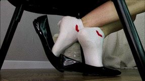 She play with ballet flats WMV