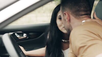 Hitchhiker Julia De Lucia pays for a ride with blowjob and sex