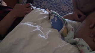 Persian Stepmom Gets Cumshot صدای این دختر ایرانی آب آدمو میاره