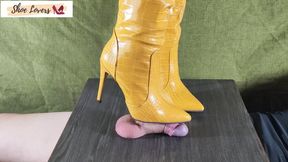 Yellow boots bootjob shoejob ruined orgasm double cumshot