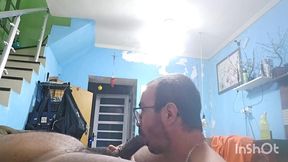 chupando o corretor de imoveis ate ele gozar na minha boca..