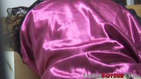 ”Mature Japanese vixen teases her little cunt with fingers”