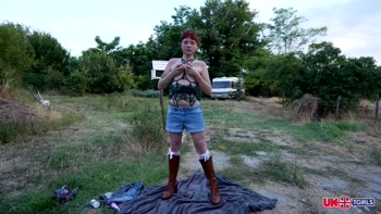 UK TGIRLS - Emmy Angeles Sensual Escapades Out in the Open