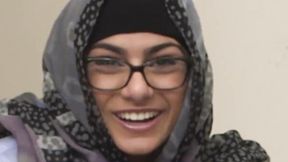 ”MIA KHALIFA - Rare & Hilarious BTS Footage”