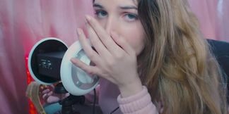 Luz ASMR Eating A Banana Video