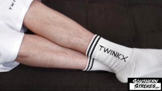 Phim khiêu dâm hạng nặng với cảnh Rimi Morty xăm trổ và Scott Smith bị cưỡng bức qua đường hậu môn.