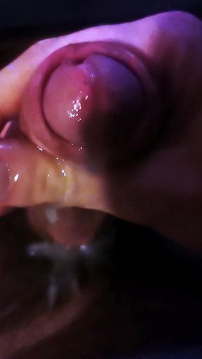 Huge erupting spurting cumshot with loads of cum