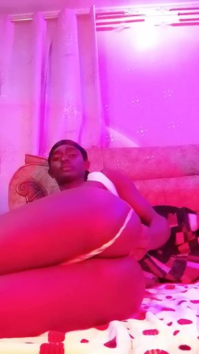 Sexy Big Booty Twink Oils His Ass for 3 Minutes