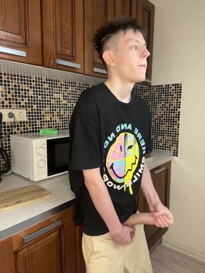 Young Twink's Gushing Cum Delight