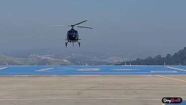 Peguei o piloto do Helicóptero depois do vôo - www.denybarbie.com.br