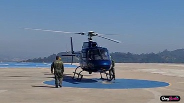 Peguei o piloto do Helicóptero depois do vôo - www.denybarbie.com.br