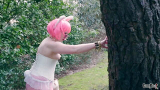 Bunny cosplay orgie: farvet hår Linda Lush tager flere klistrede anal creampies fra store pikke