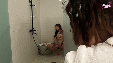 Jerking Off In The Shower (Full Length)